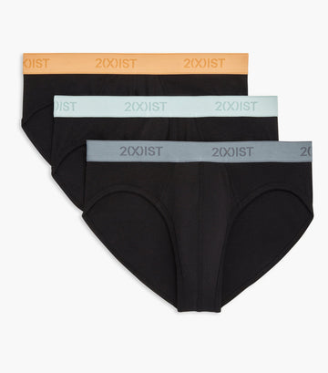 Twins Sampaio fronts 2(X)IST Underwear Campaign S/S 2020